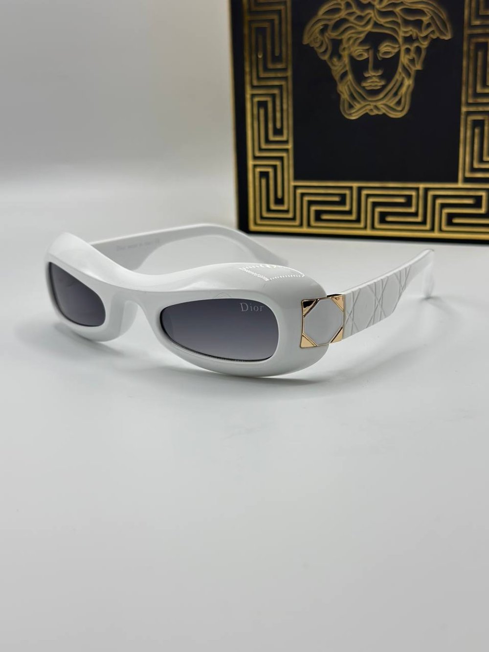 Dior Beyaz Retro İthal Kadın Gözlük G3733-VLLZ