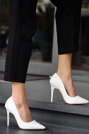 Hillar Beyaz Cilt Stiletto Ayakkabı