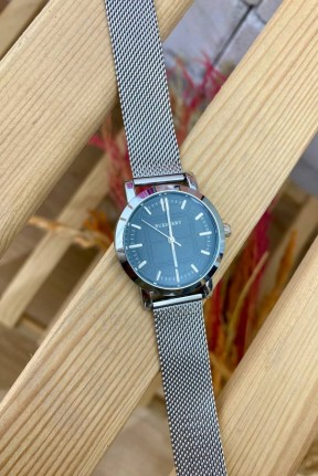 Burberry Hasır Kordon Unisex Saat S656 Burberry Hasır Kordon Unisex Saat S656