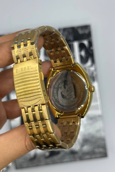 Diesel Mirror Dial Erkek Kol Saat S812-VLL Diesel Mirror Dial Erkek Kol Saat S812-VLL