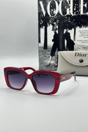 Dior Soft Kırmızı Romantik Kombinlerin Yıldızı Kadın Gözlük G1871 Dior Soft Kırmızı Romantik Kombinlerin Yıldızı Kadın Gözlük G1871