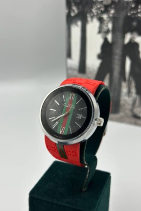 Gucci Kırmızı Unisex Kol Saat S765 Gucci Kırmızı Unisex Kol Saat S765