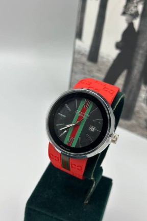 Gucci Kırmızı Unisex Kol Saat S765 Gucci Kırmızı Unisex Kol Saat S765