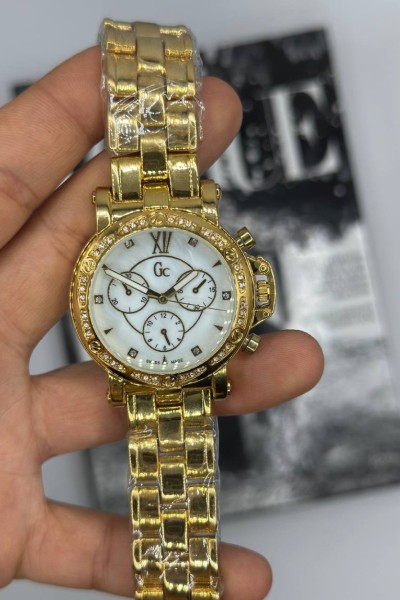 Guess Gold Kadın Kol Saat S810 Guess Gold Kadın Kol Saat S810