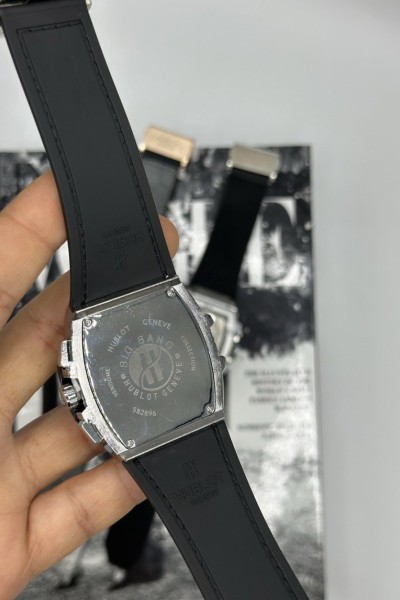 Hublot Square Bang Black Erkek Kol Saati | S739-Z Hublot Square Bang Black Erkek Kol Saati | S739-Z