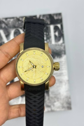 Invicta Yakuza Siyah-Gold Kadran Erkek Kol Saat | S831-VLL Invicta Yakuza Siyah-Gold Kadran Erkek Kol Saat | S831-VLL